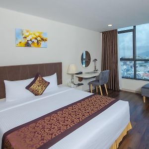 Premium Deluxe King Room